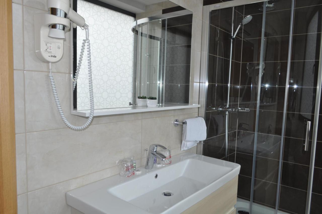 Hotel Novitas Livno Εξωτερικό φωτογραφία
