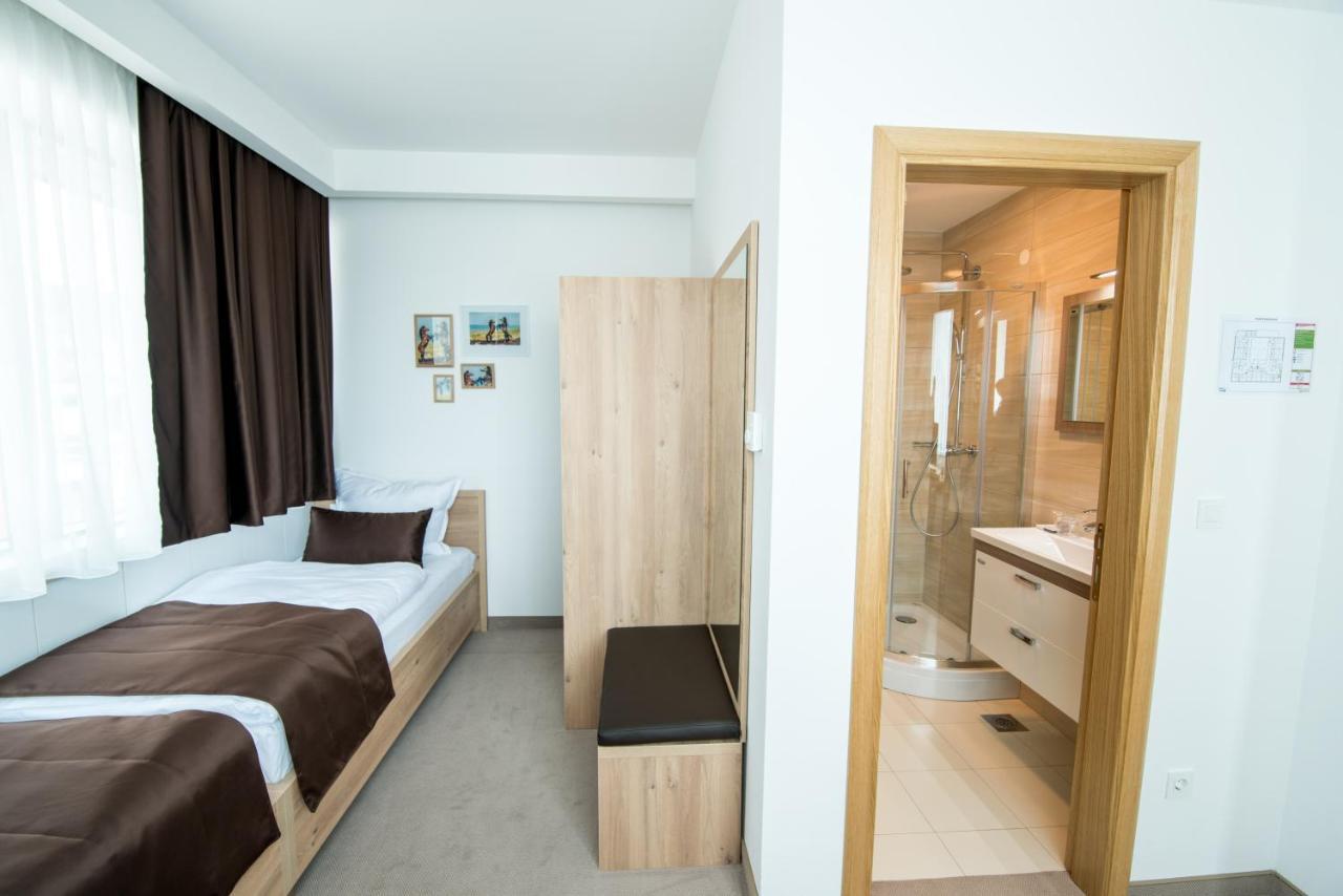 Hotel Novitas Livno Εξωτερικό φωτογραφία